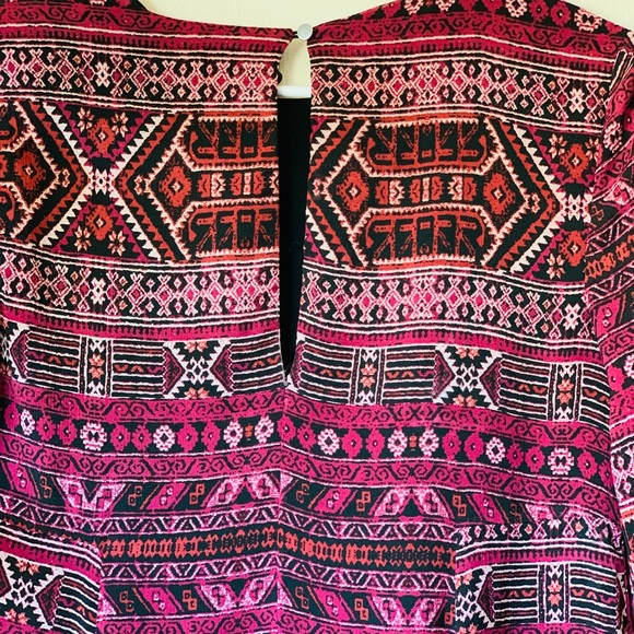 Asymmetrical Pattern Dress - Picture 7 of 9